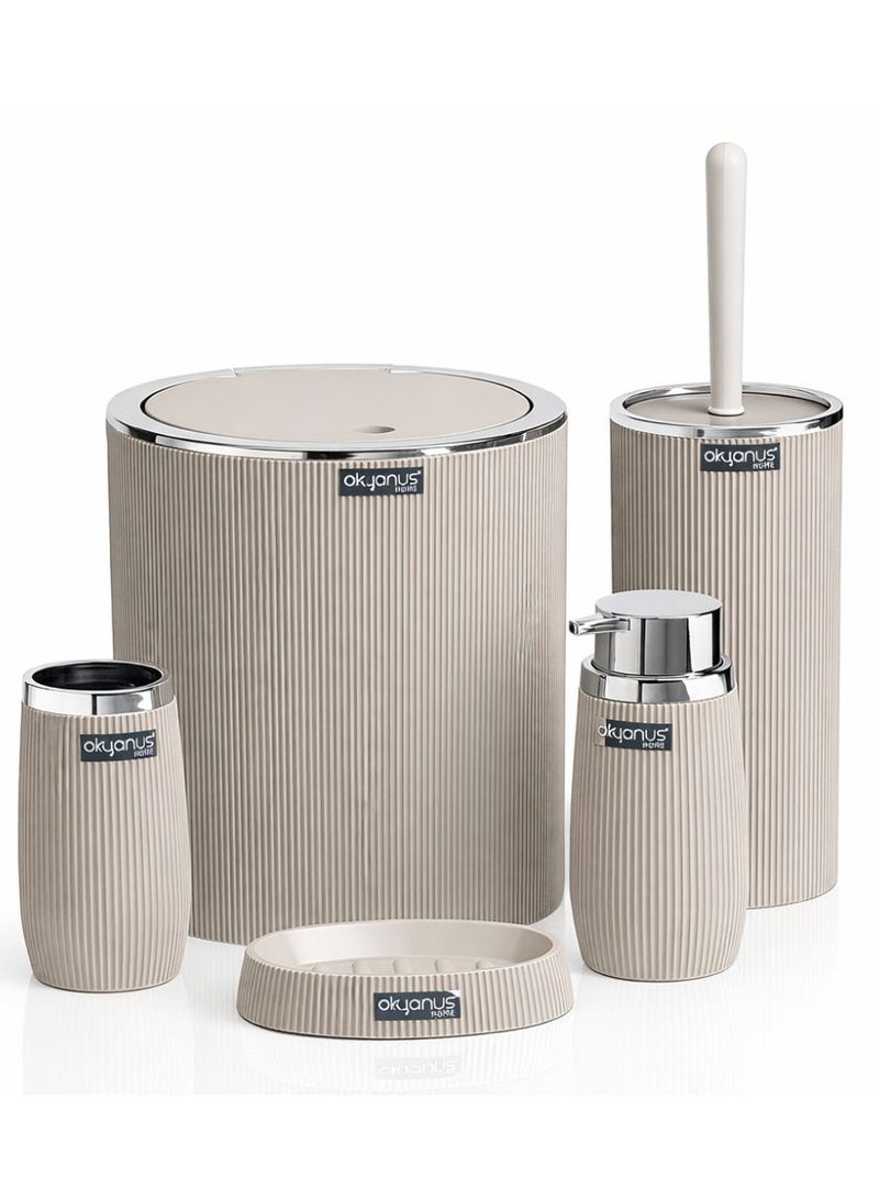 اوكانيوس  طقم إكسسوارات حمام مكون من 5 قطع، بلمسات من الكروم، تصميم عصري مضلع، سلة مهملات، فرشاة مرحاض، موزع صابون وحاملات، ديكور حمام أنيق باللون البيج. - Image 1